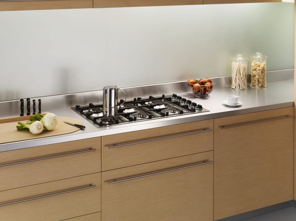 Bertazzoni QB36M600X Master Series 36 Inch Gas Cooktop with 6 Sealed Brass Burners